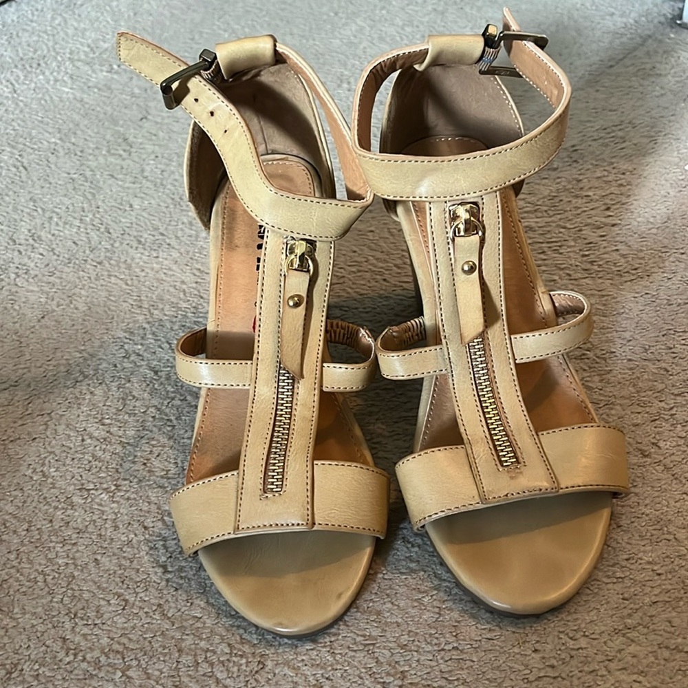 Beige summer heels